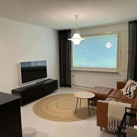 Tyylikaes Kaksio Ja Oma Autopaikka Lejlighed *